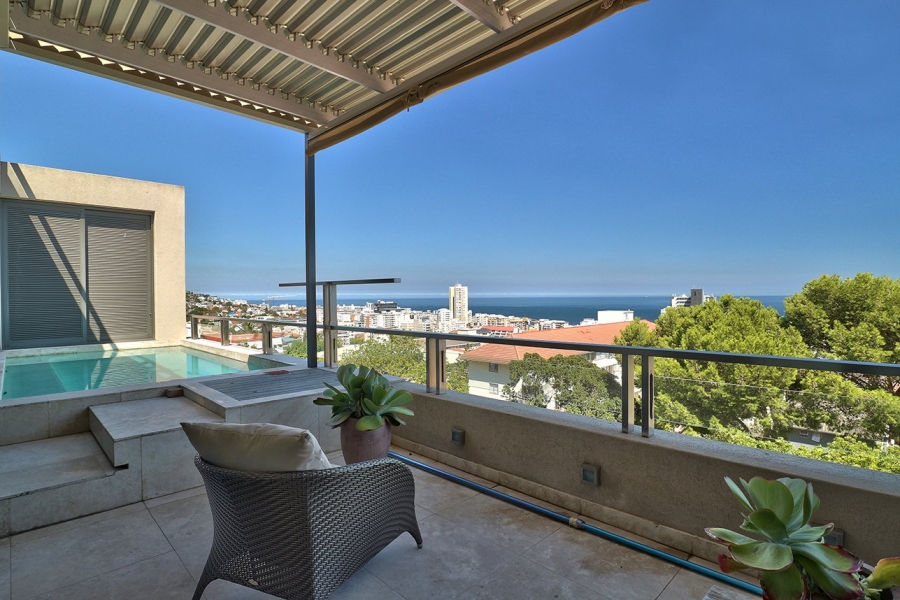 4 Bedroom Property for Sale in Sea Point Western Cape